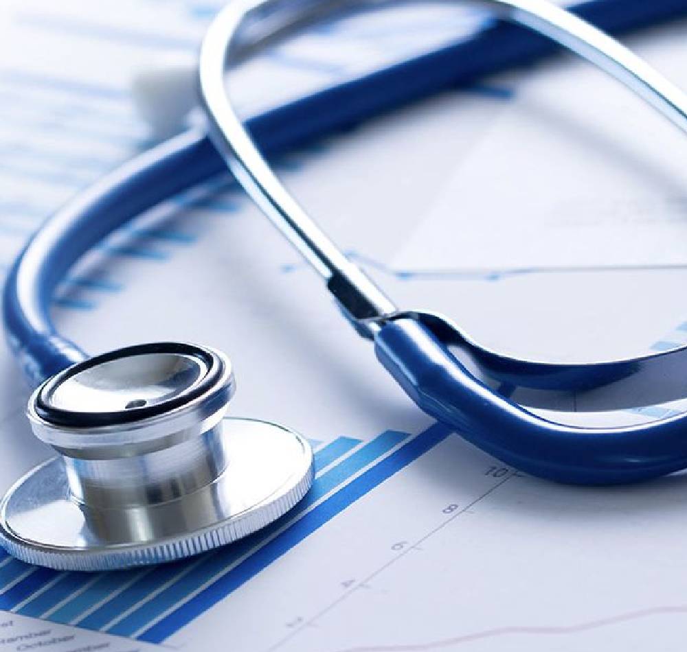 Doctor consulting with a patient at Health Guidance Pro